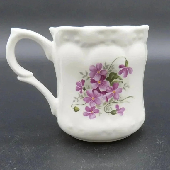 Allyn Nelson Fine Bone China Made in England - Picture 1 of 7